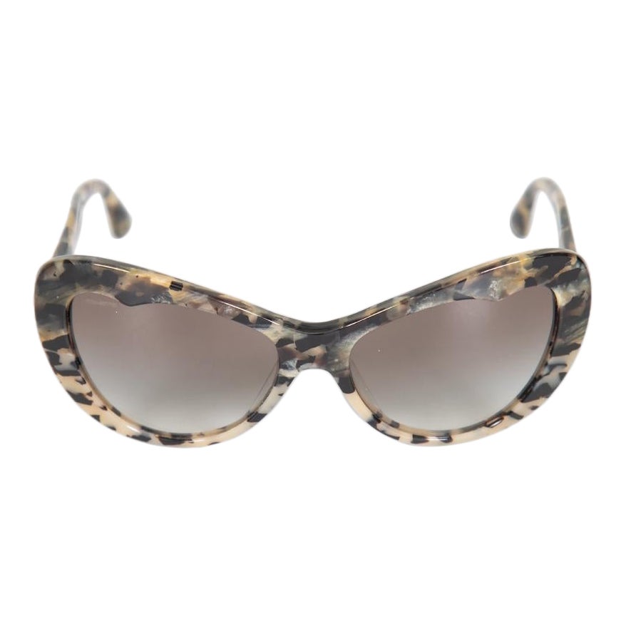 Miu Miu Brown Cat Eye Logo Sunglasses For Sale