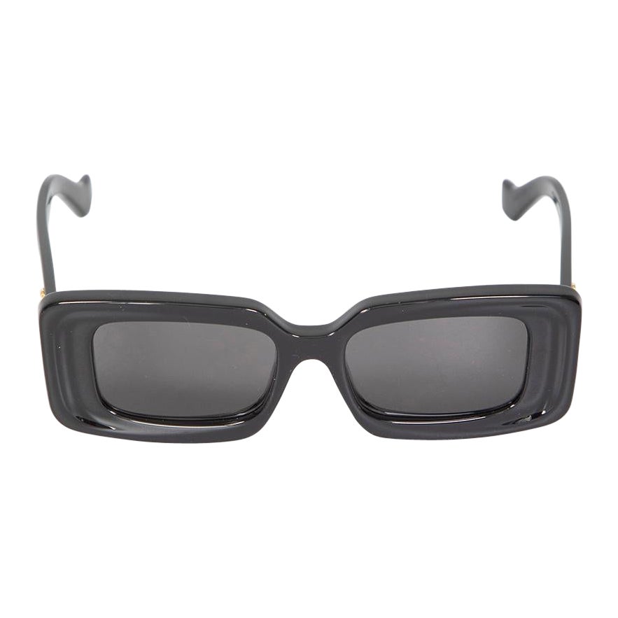 Loewe Black Anagram Rectangle Sunglasses en venta