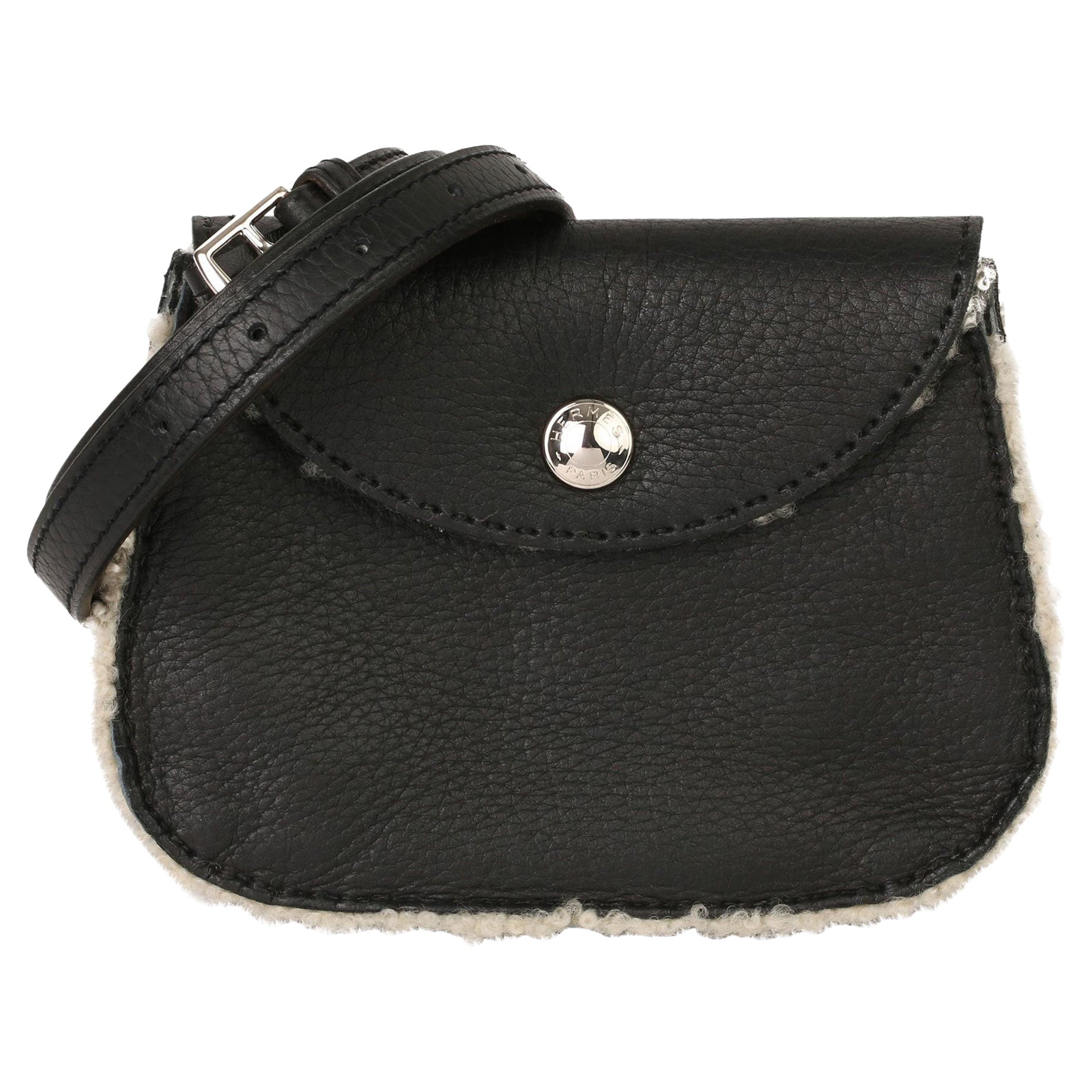 Marsupio con cintura in shearling nero di Hermès in vendita