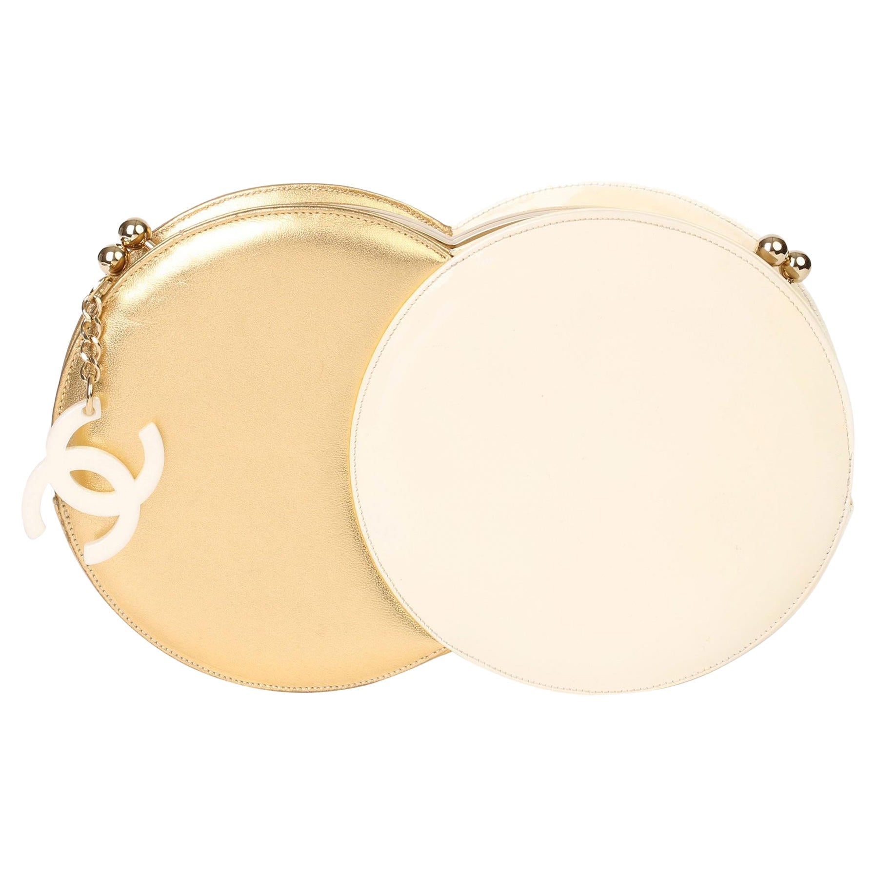 Chanel Gold Lambskin & Beige Patent Leather Double Circle Clutch im Angebot