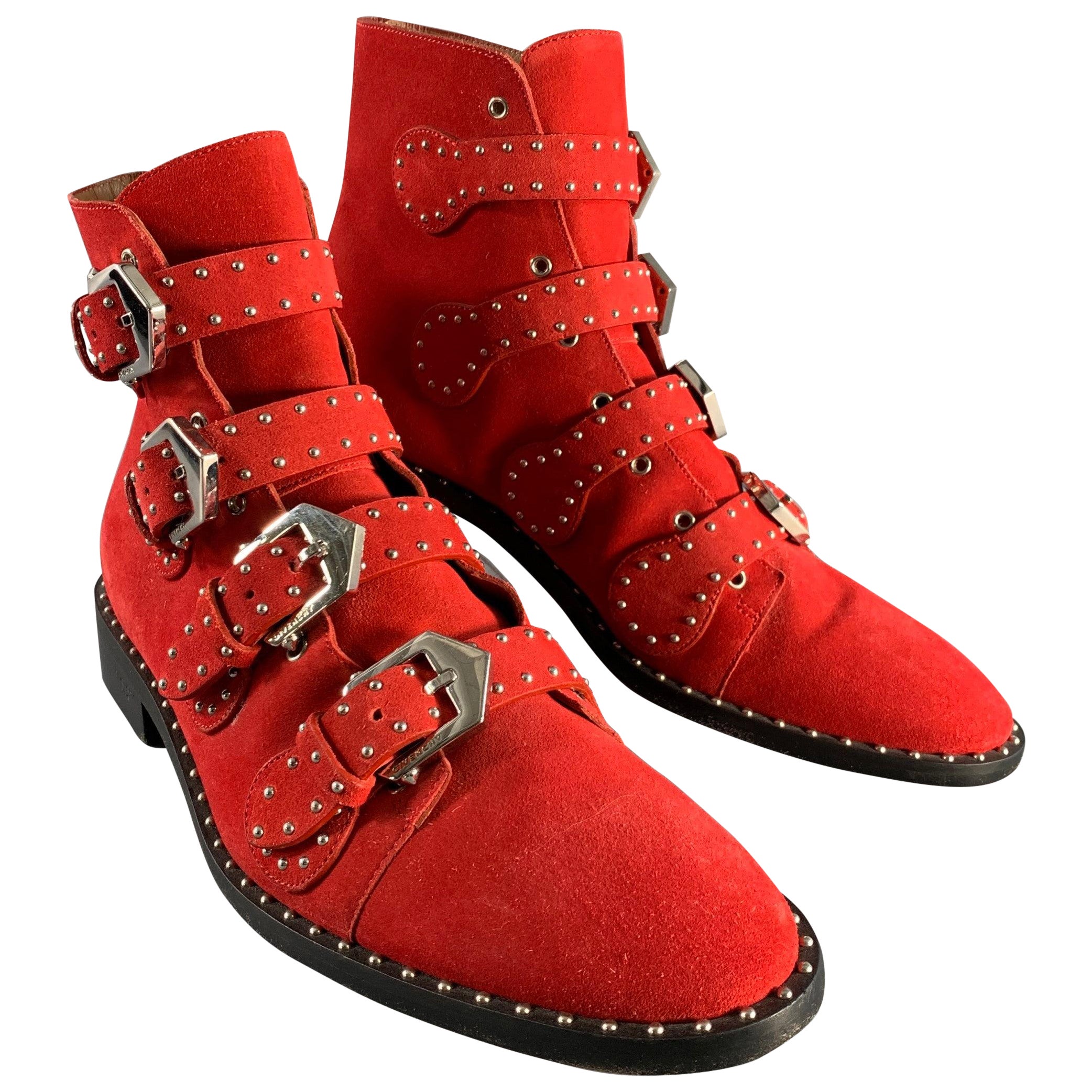 GIVENCHY Taille 9 Bottes en cuir rouge clouté avec ceinture en vente