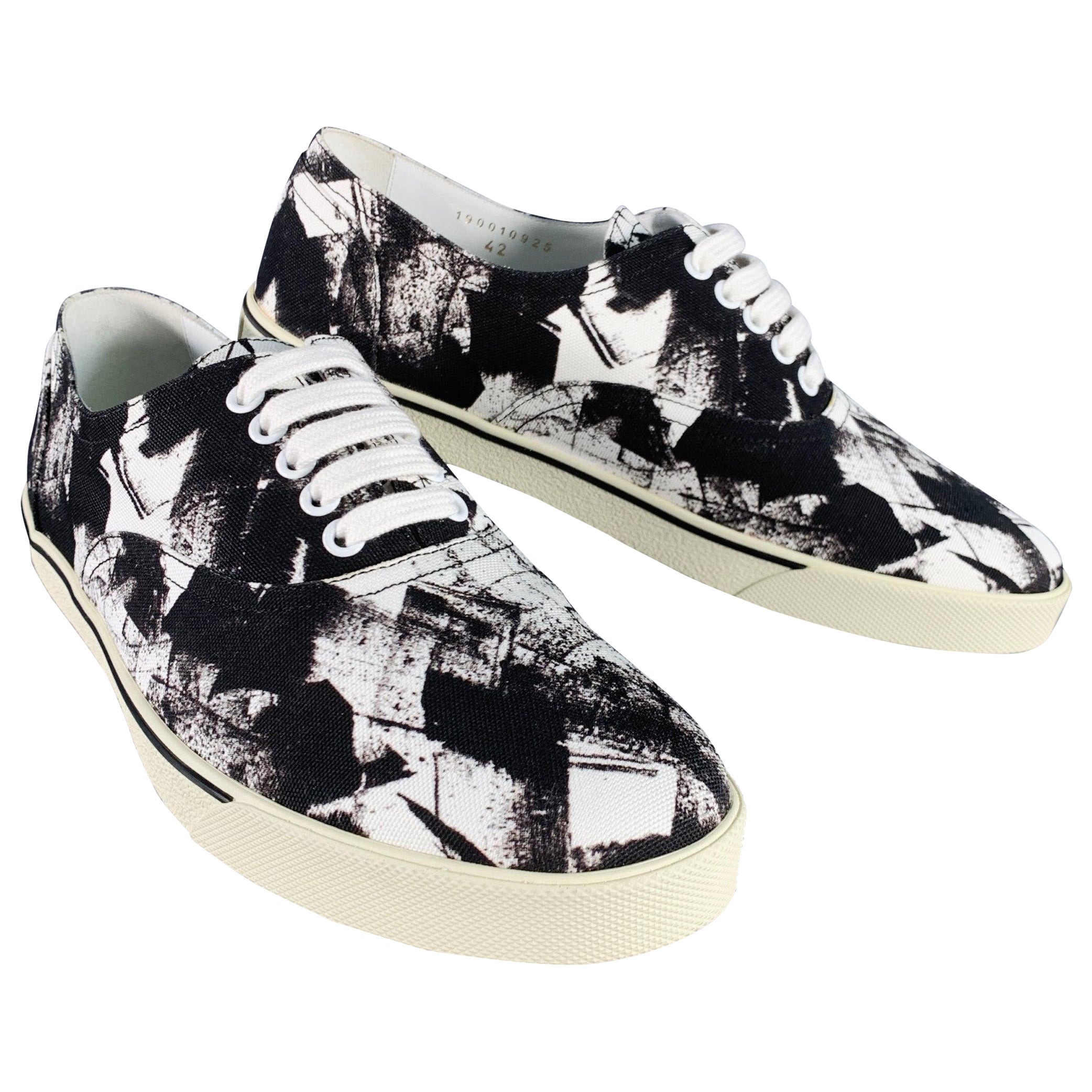 Celine Fall 2019 Size 9 Black White Marbled Canvas Lace-Up Sneakers en vente