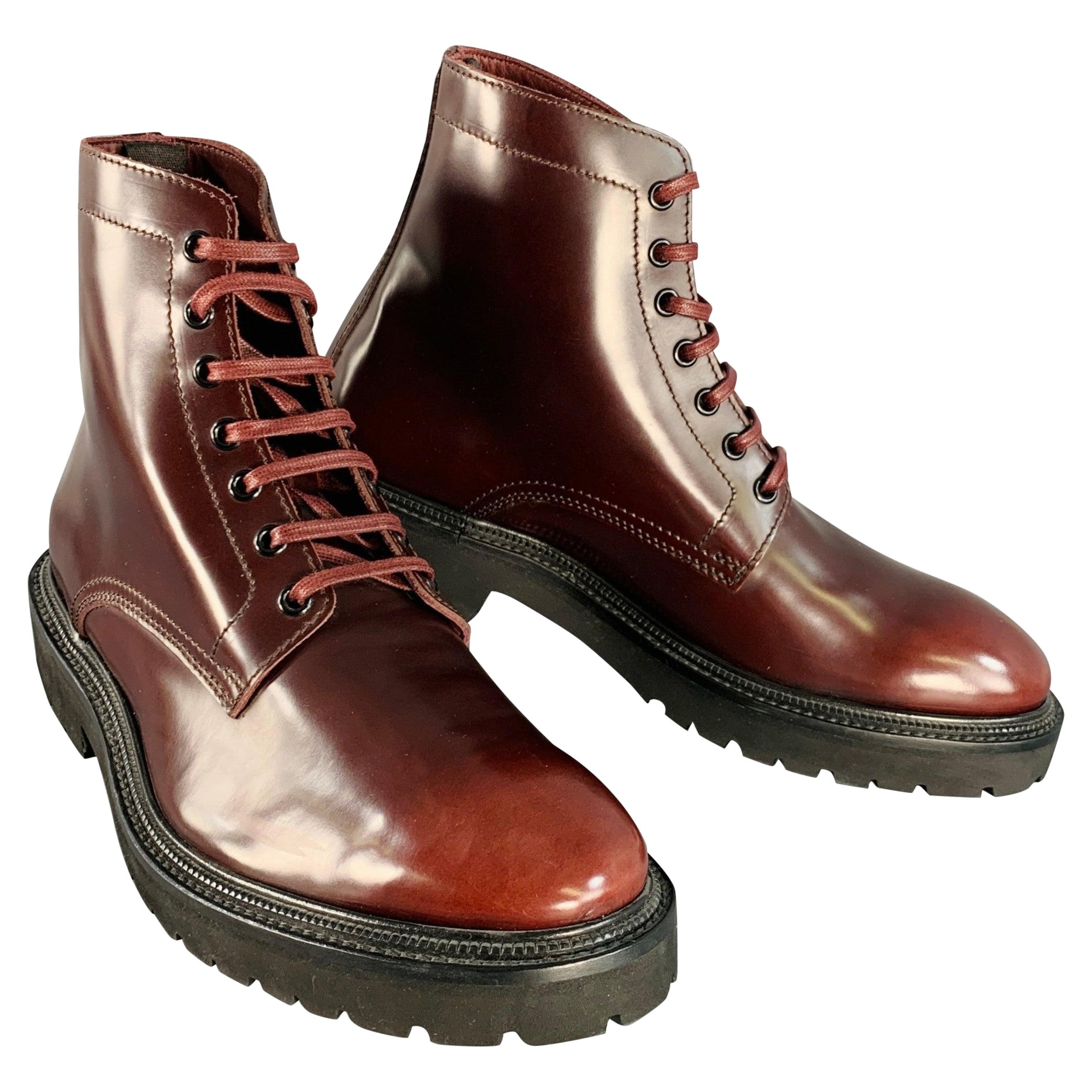 PAUL SMITH Taille 8 Burgundy Leather Tread Sole Lace-Up Ankle Boots en vente