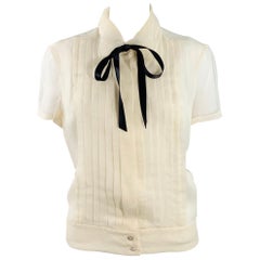 CHANEL Vintage 2003 Cruise Taille 8 Crème Noir Silk Sheer Blouse à manches courtes plissées