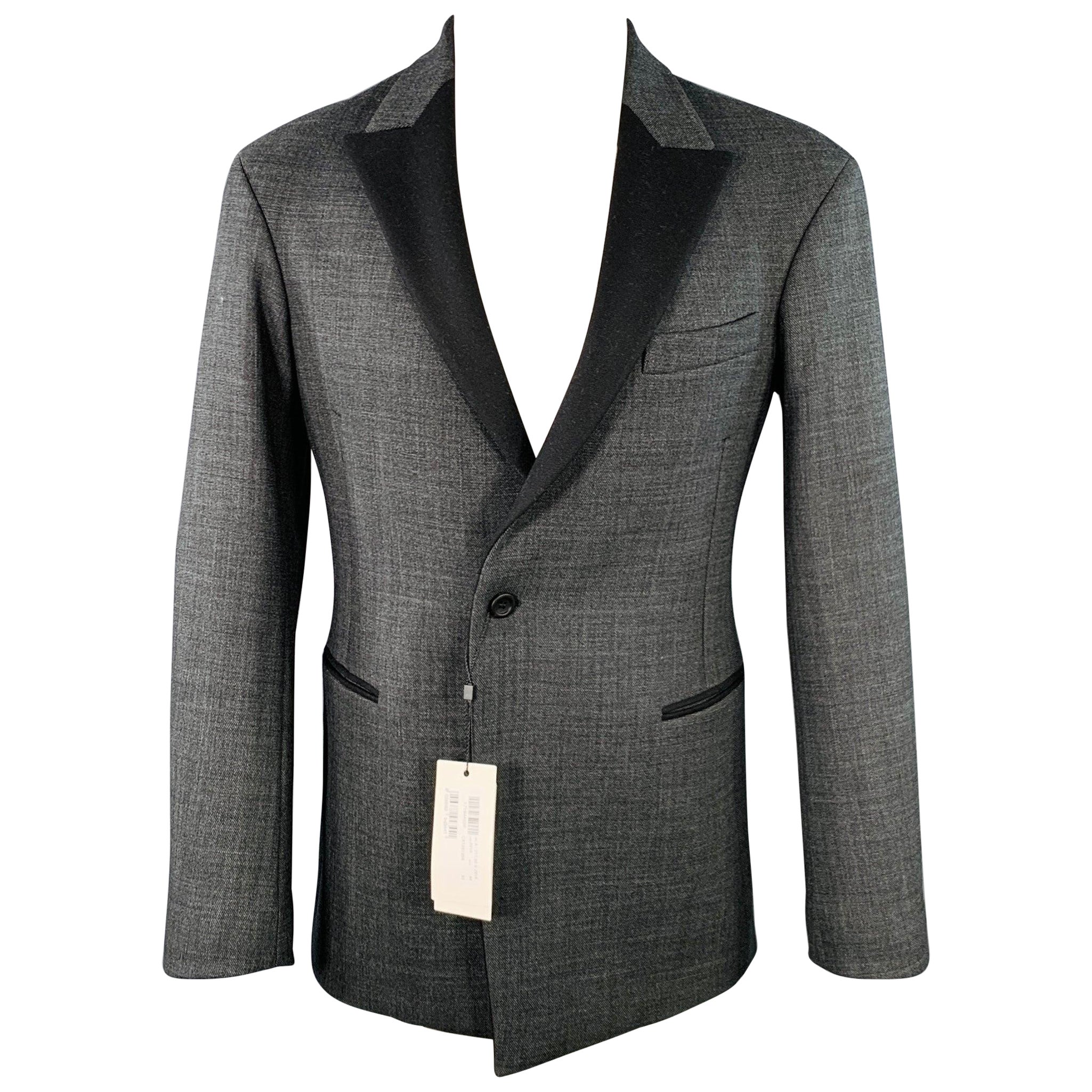 DIRK BIKKEMBERGS Size 36 Grey Black Polyester Wool Peak Lapel Sport Coat For Sale