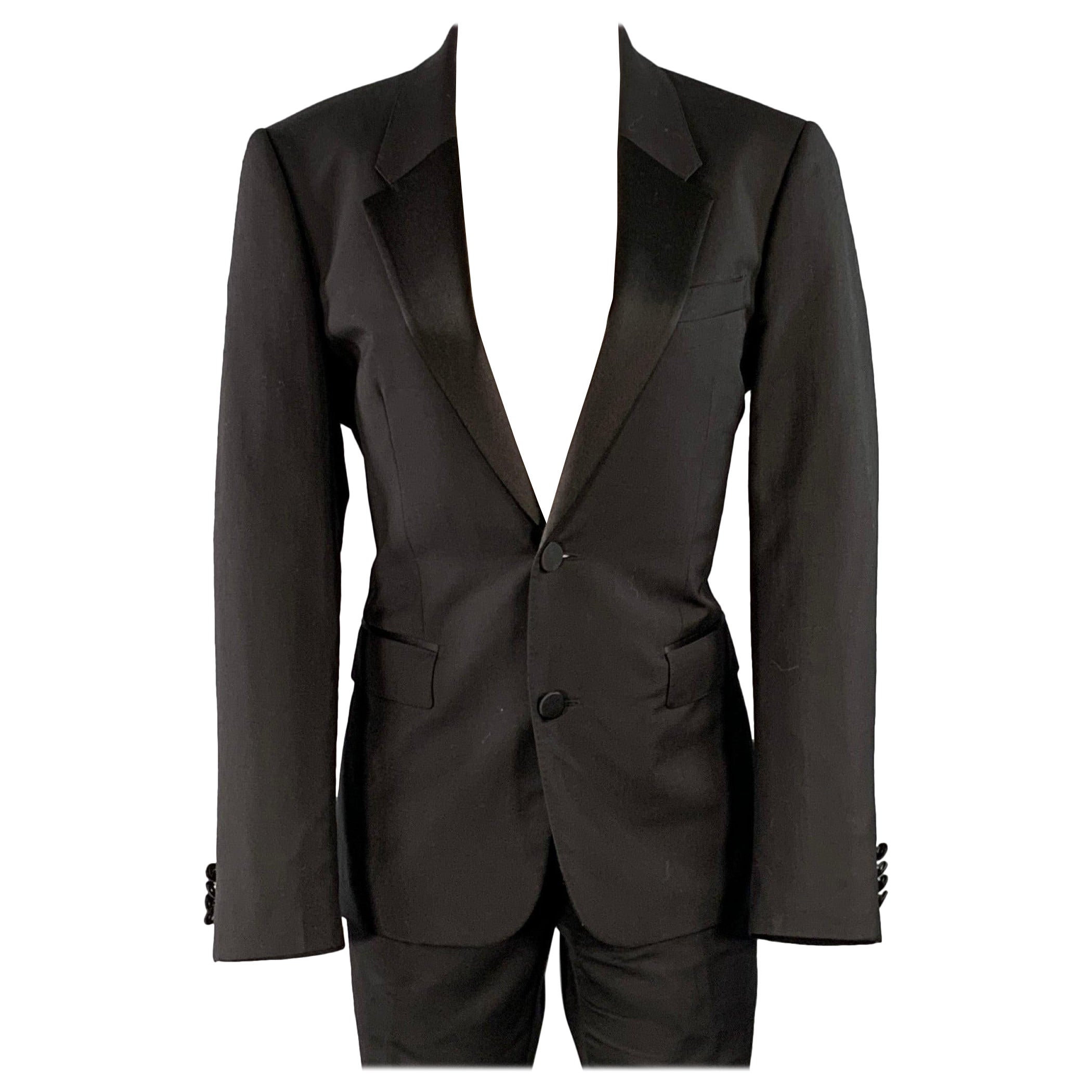 Burberry Prorsum Taille 36 Costume noir en laine mohair soie à revers échancré en vente