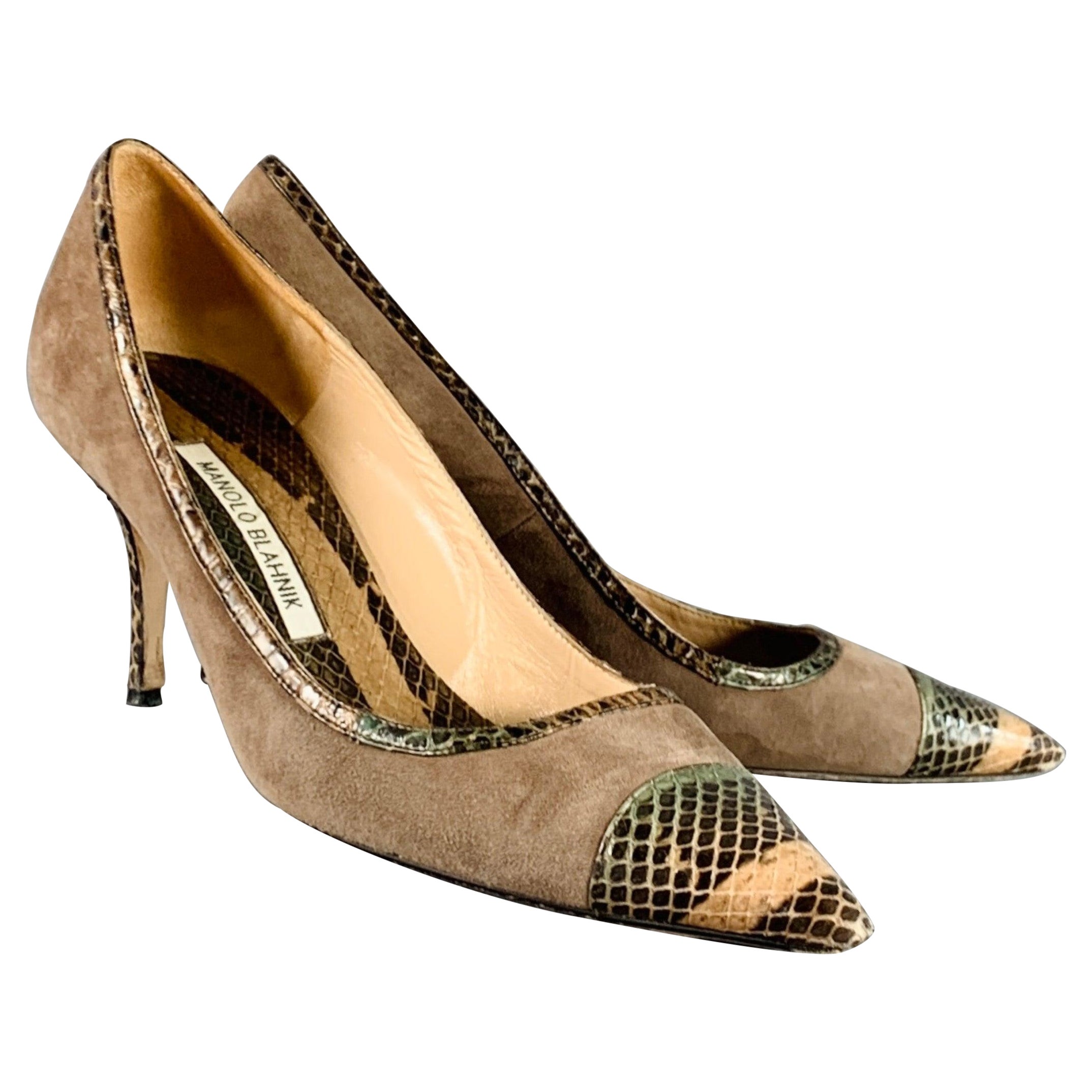 MANOLO BLAHNIK Size 8 Tan Brown Suede Snakeskin Cap Toe Pumps For Sale