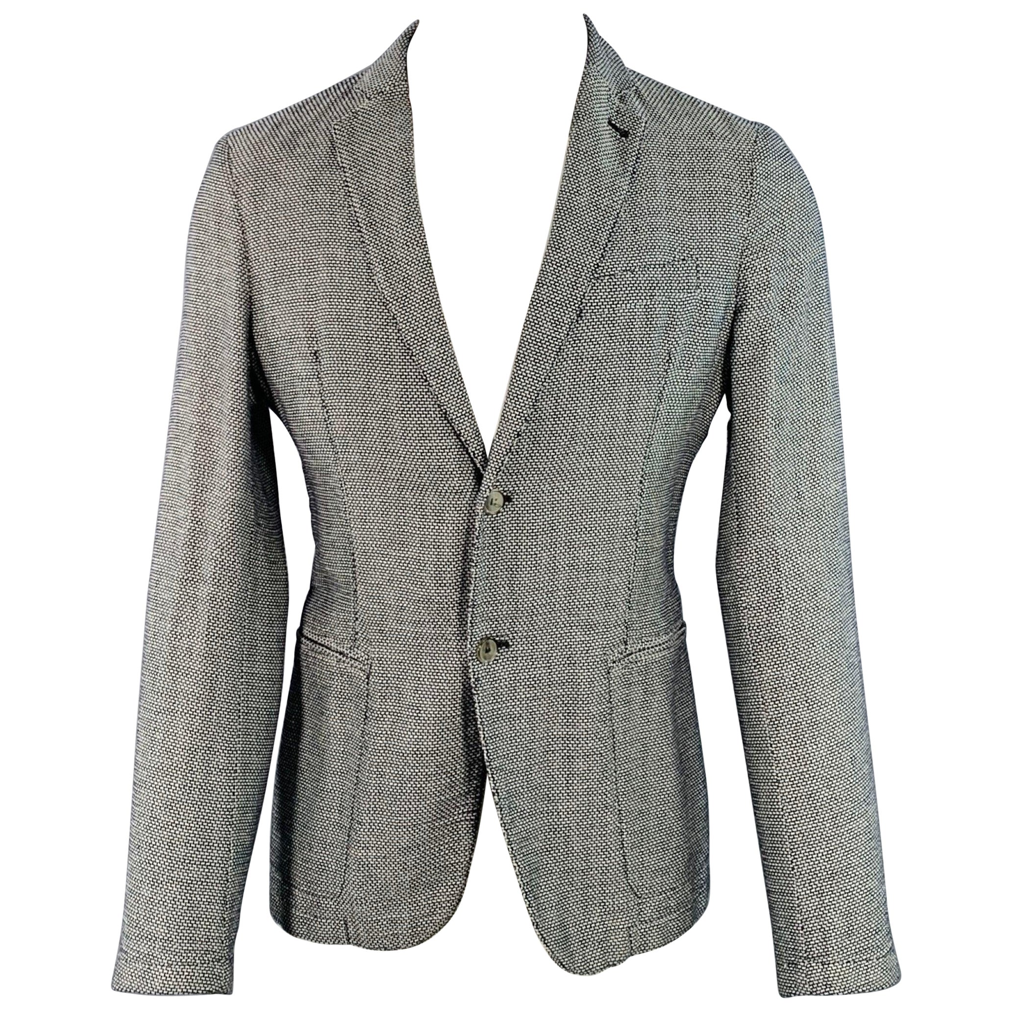 ARMANI COLLEZIONI Size 40 Black White Textured Polyester Blend Sport Coat For Sale