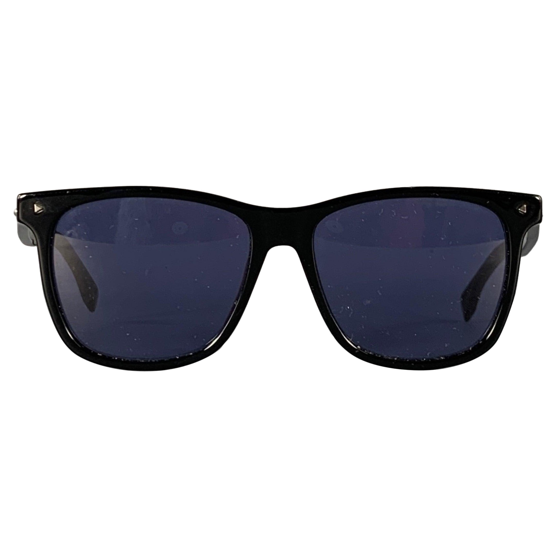 FENDI Occhiali da sole quadrati in acetato nero arancio con montatura intera in vendita
