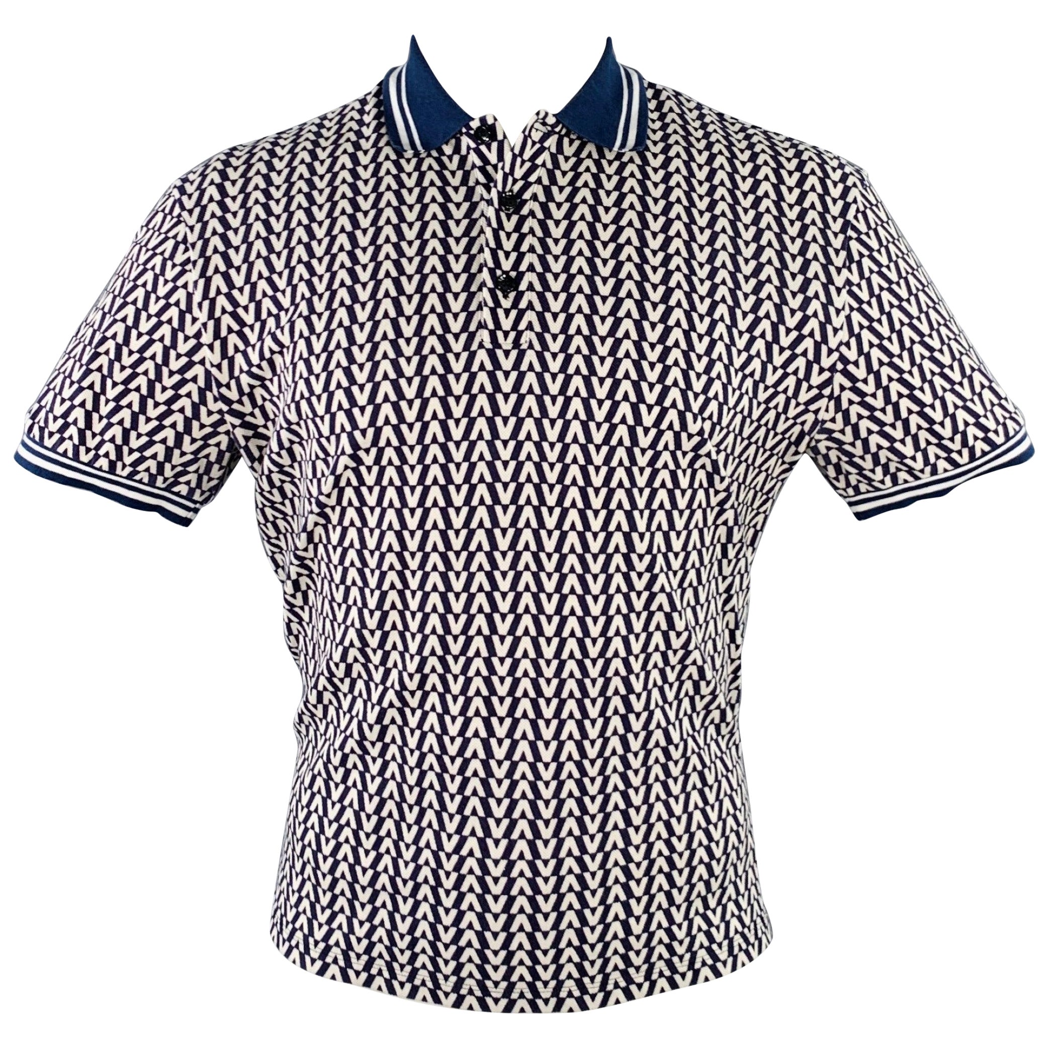 VALENTINO Size M Navy White Monogram Cotton Pique Buttoned Polo en vente