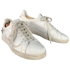 Valentino taglia 10 Scarpe da ginnastica in pelle bianca traforata Up&Up