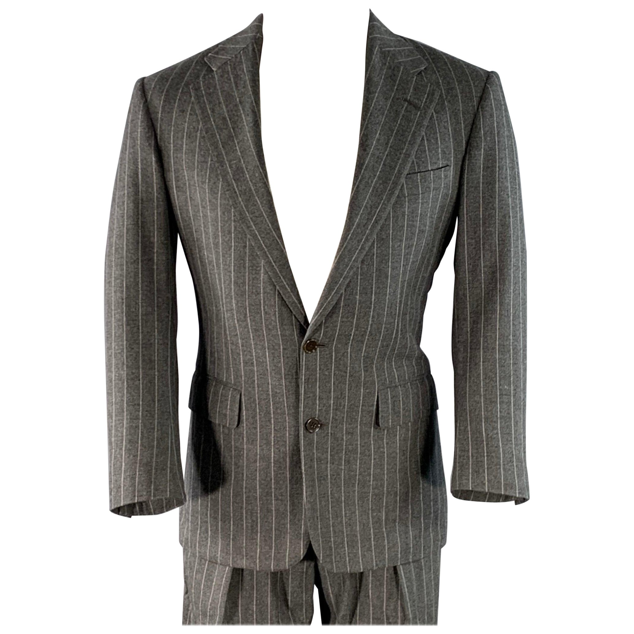 RALPH LAUREN Taille 39 Costume plissé à revers échancré en laine à rayures grises en vente