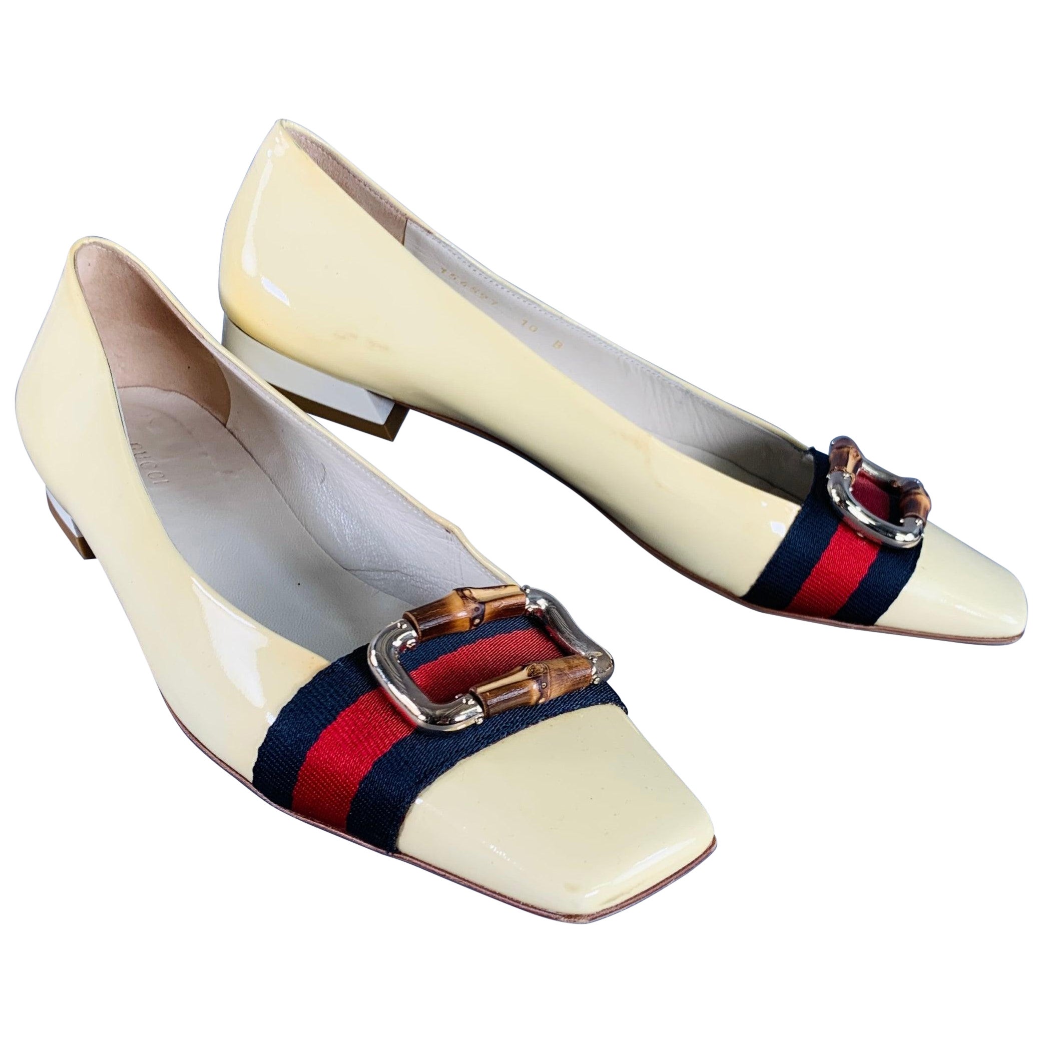GUCCI Vintage Size 10 Vernice Beige Red Blue Patent Leather Web Bamboo Buckle Flats For Sale