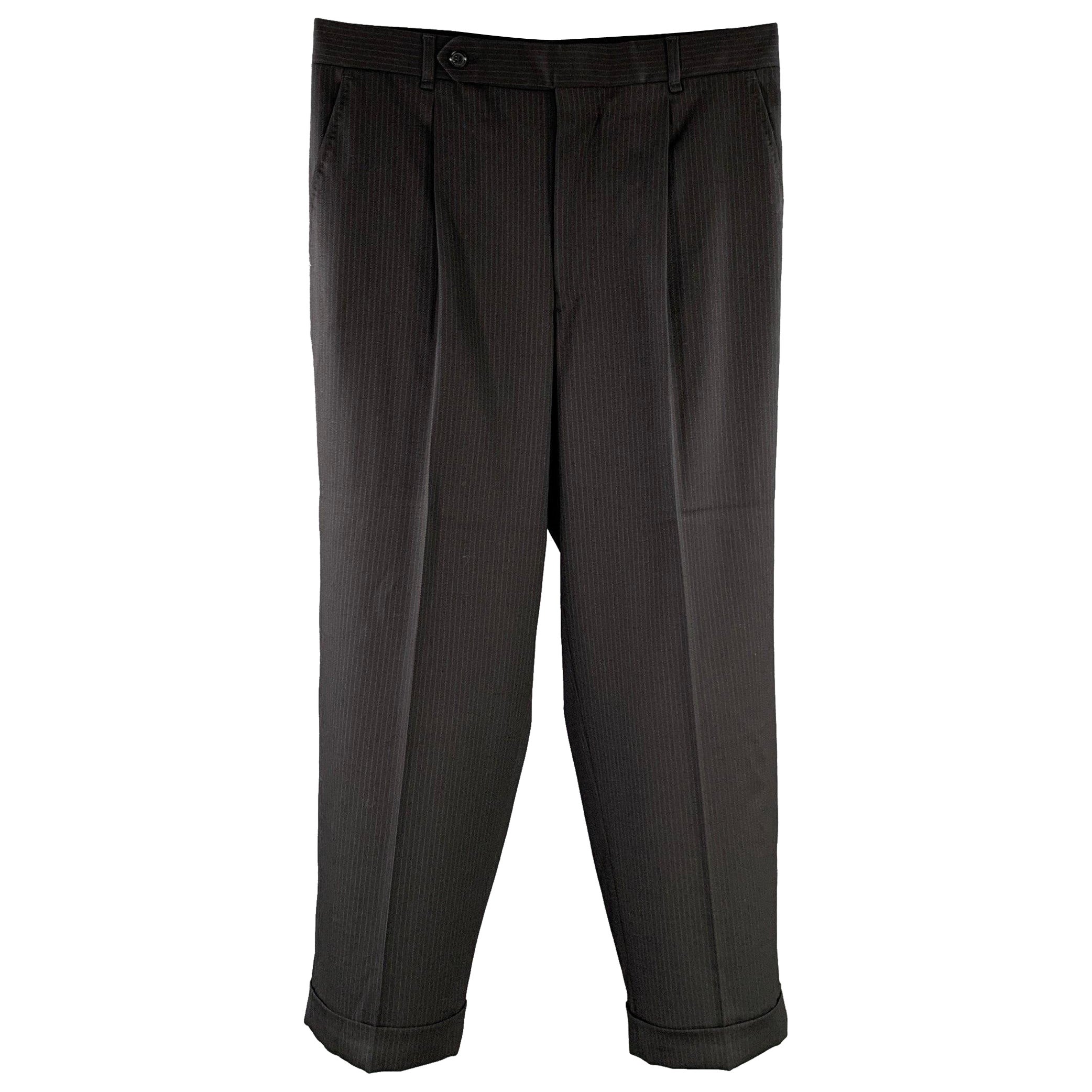 DOLCE & GABBANA Taille 32 Pantalon habillé plissé à rayures en laine mélangée noire, marine et grise en vente