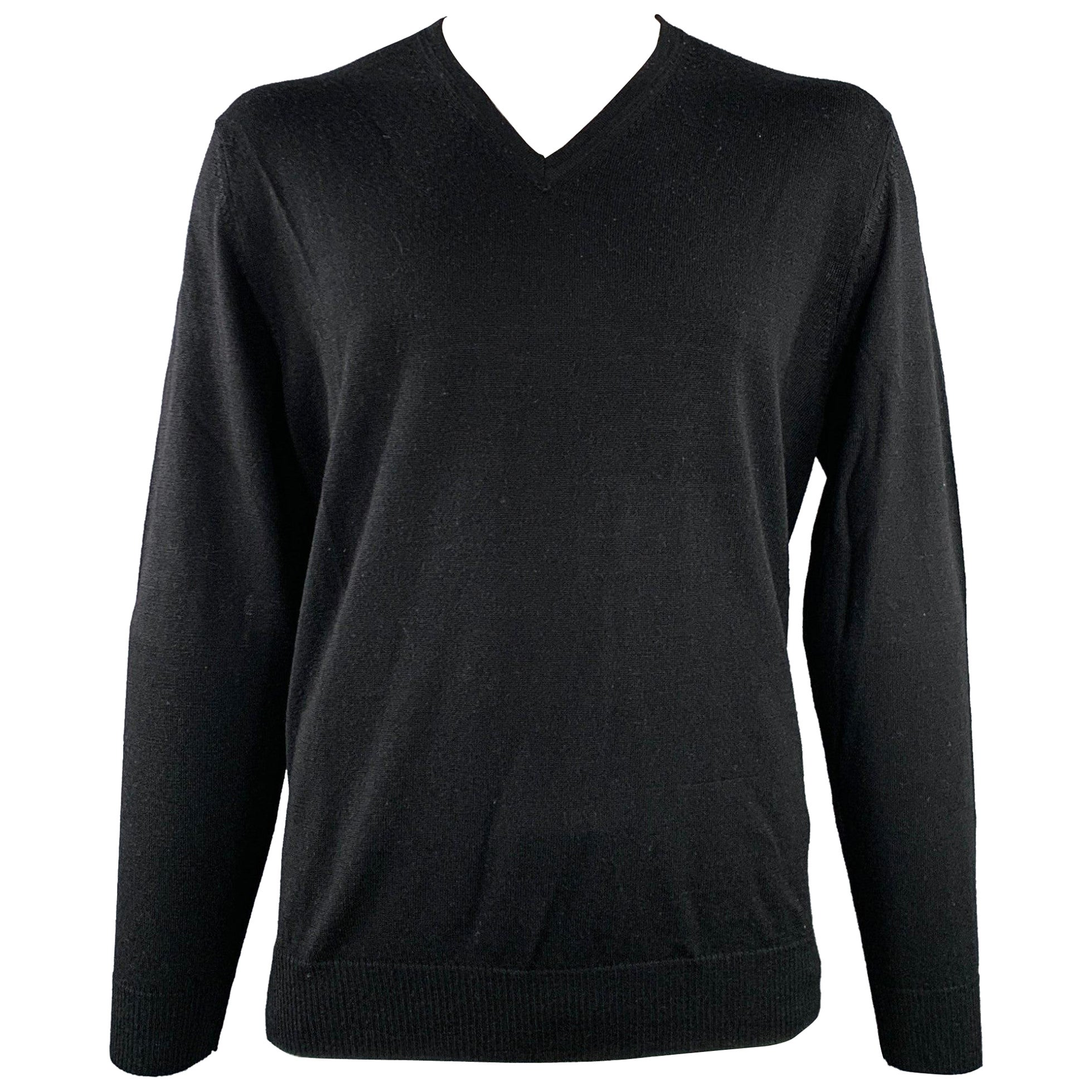 CALVIN KLEIN Size XL Black Merino Wool Knit V-Neck Pullover For Sale