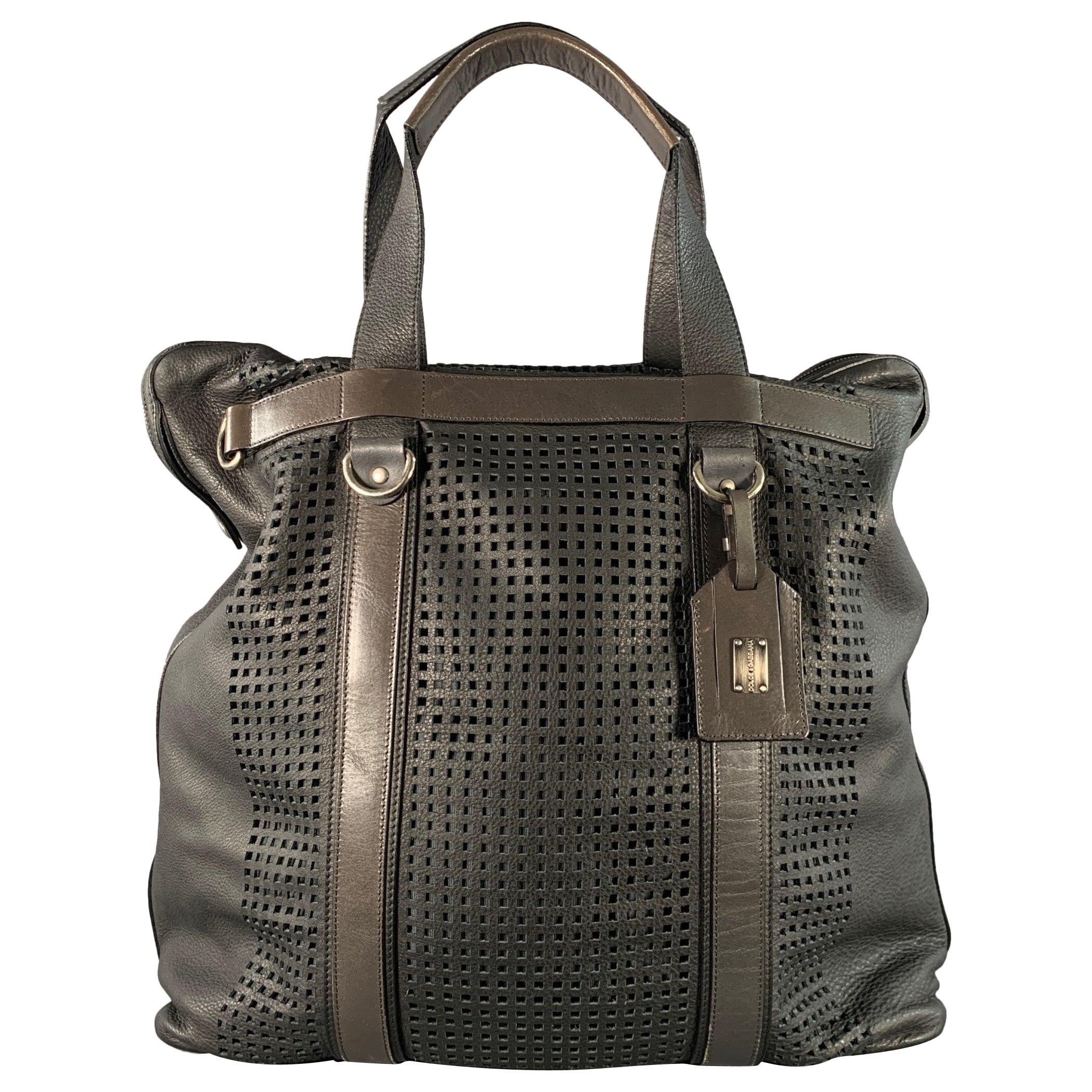 DOLCE & GABBANA Sac à dos de nuit en cuir perforé noir et marron en vente