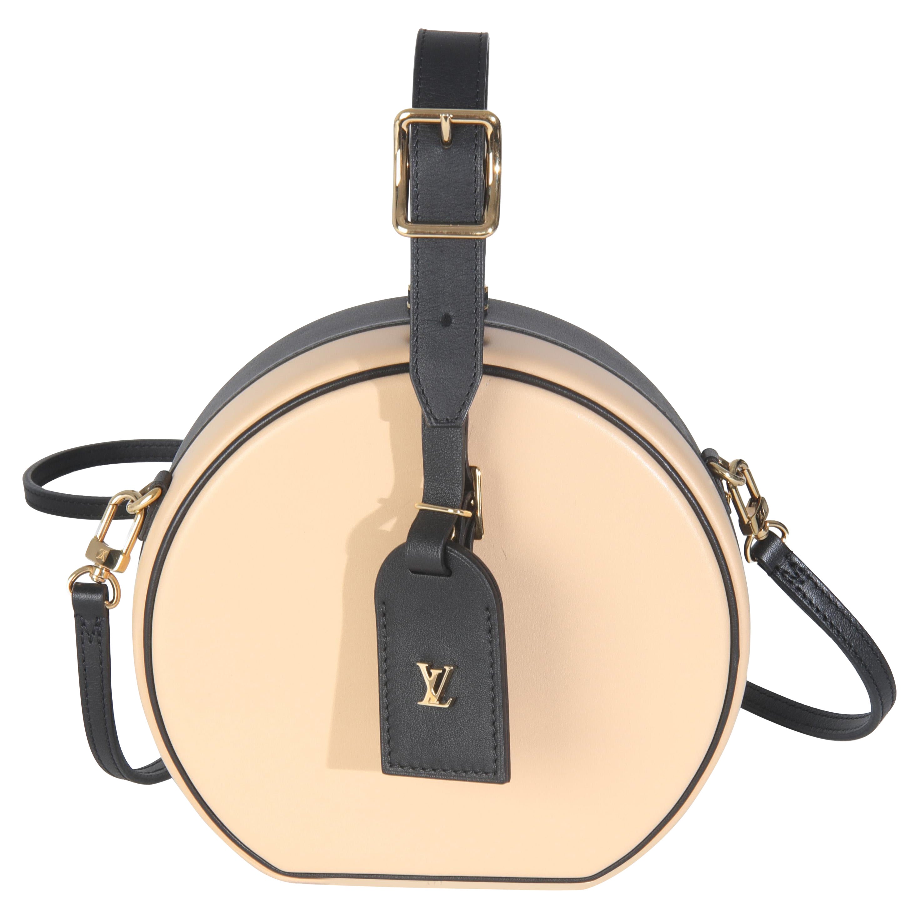 Louis Vuitton Schwarz Beige Kalbsleder Petite Boite Chapeau im Angebot
