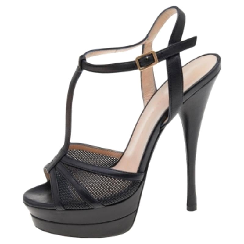 Sandalias de plataforma con tira en T de piel negra Versace talla 37
