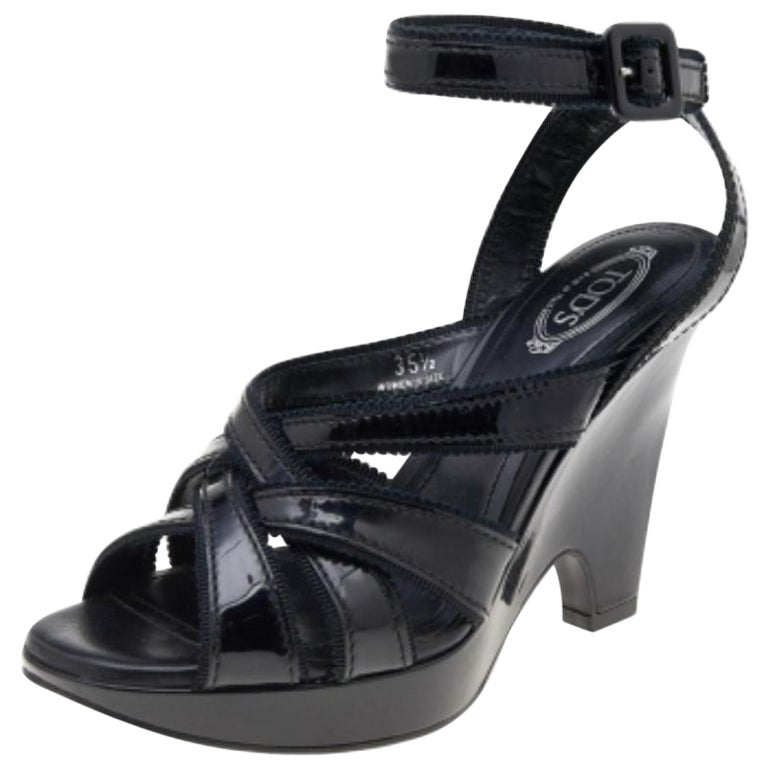 Tod's Black Patent Leather Strappy Sandals Size 35.5 For Sale