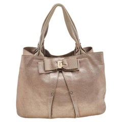 Salvatore Ferragamo Tote con fiocco Miss Vara in pelle bronzo metallizzata