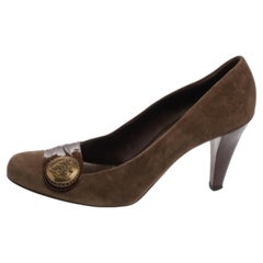 Gucci Brown Suede And Pleated Patent Leather Logo Buckle Pumps Size 38.5