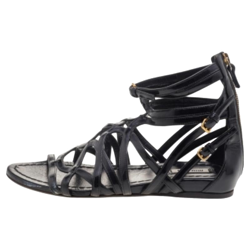 Miu Miu Bailarinas de charol negro talla 38 en venta
