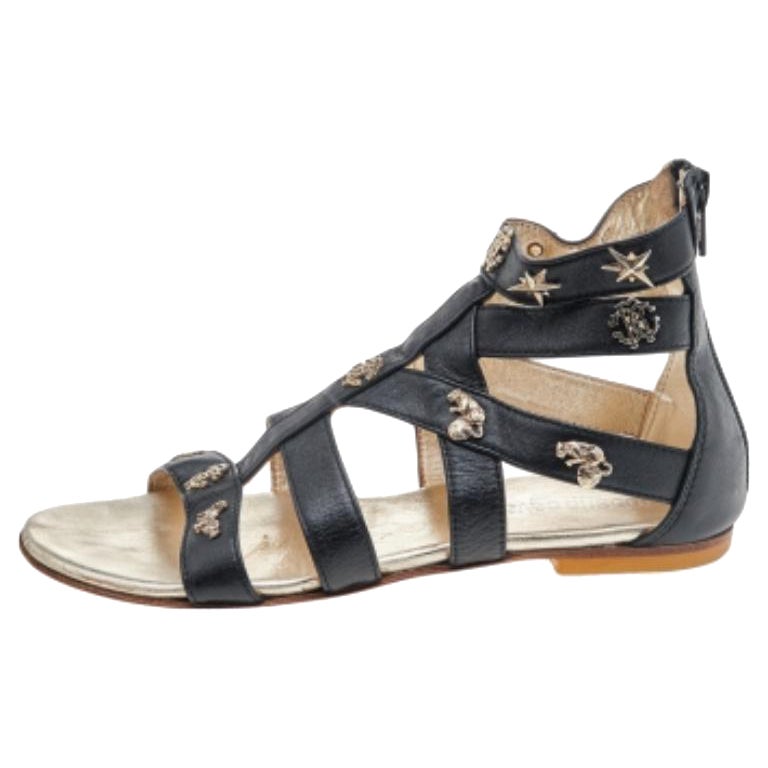 Roberto Cavalli Schwarze Sandalen aus Leder mit Verzierungen Größe 35