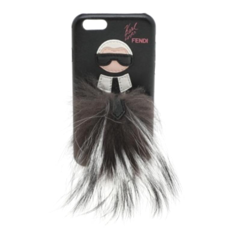 Étui pour iPhone 6 en cuir noir et fourrure de renard Karlito de Fendi