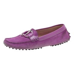 Tod's - Mocassins en daim violet ornés d'une bordure en cuir verni, taille 38