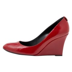 Gucci Red Patent Leather Wedge Round Toe Pumps Size 40