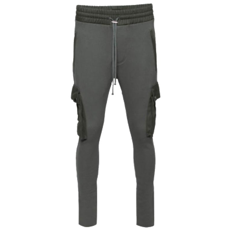 Pantalon de survêtement slim en coton Greene & Greene Greene à poches détaillées M. en vente