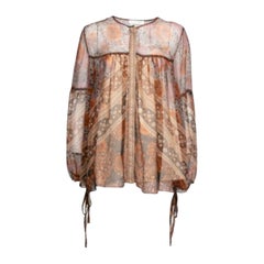 Chloe, camicetta in chiffon di seta stampata arancione con maniche arricciate, L.L.A.