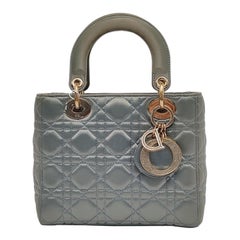 Bolsos de asa superior grises