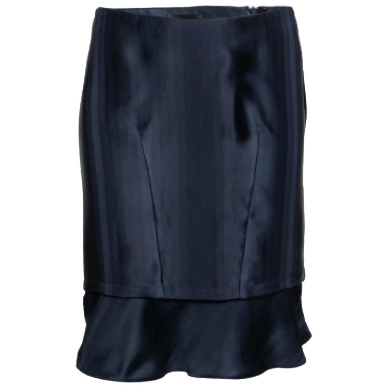 Emporio Armani - Jupe courte en satin bleu marine S en vente