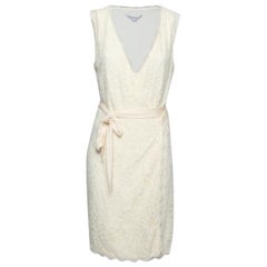 Diane von Furstenberg Cremefarbenes Spitzen-Wickelkleid L