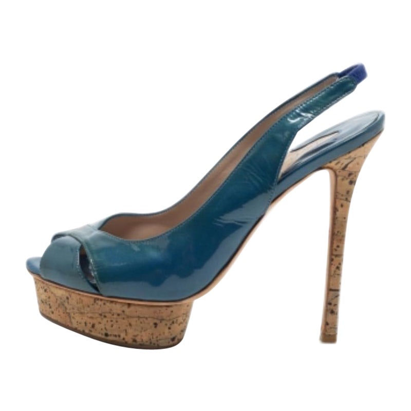 Le Silla Sandalias de piel charol azul tamaño 41 en venta