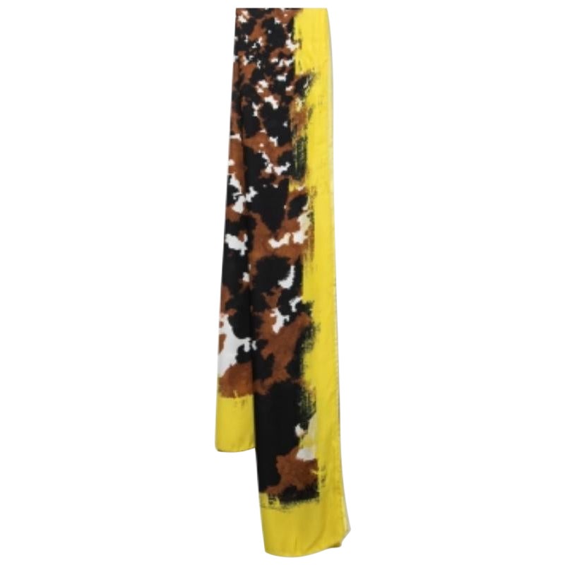 Roberto Cavalli Chal de seda con estampado de camuflaje multicolor