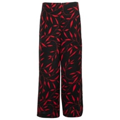 Diane von Furstenberg Schwarz & Rot Bedruckte Stretch-Crepe-Hose mit weitem Bein M
