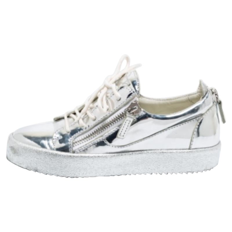 Giuseppe Zanotti Baskets basses Frankie en cuir verni argenté taille 37,5
