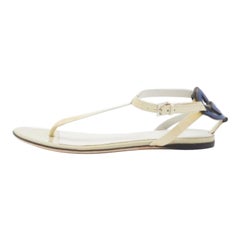 Gucci Beige Patent Leather Interlocking G Thong Flat Sandals Size 35