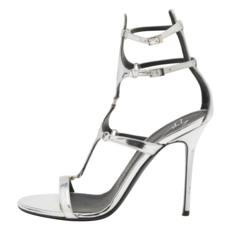 Giuseppe Zanotti Silver Patent Leather Strappy Gladiator Sandals Size 37.5 For Sale