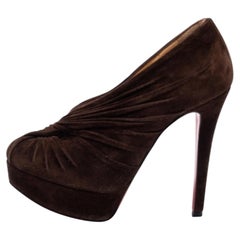 Christian Louboutin - Bottines à plateforme en daim plissé - Brown - Taille 35.5