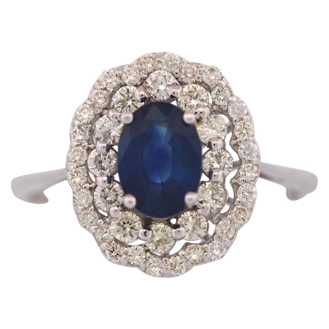 Maude  14k White Gold Ring with 1 ct Natural Oval Sapphire For Sale