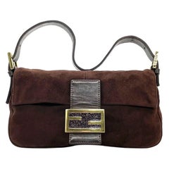 Fendi Baguette, borsa a tracolla in pelle scamosciata marrone scuro, cioccolato e pelle