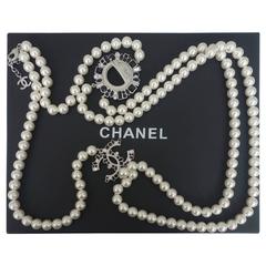 CHANEL CC Smiley Emoji Crystal White Pearl Beaded Long Necklace 2016 10