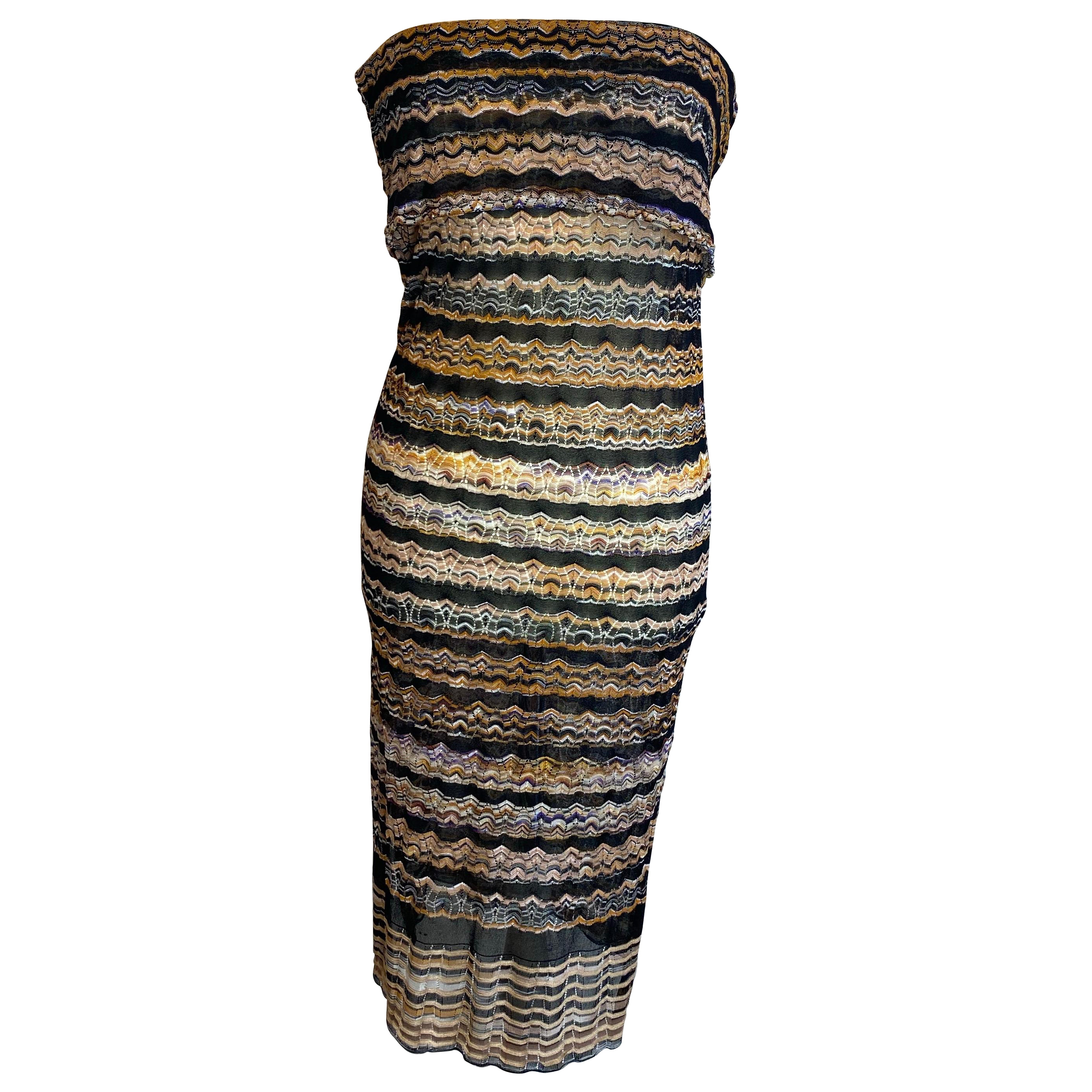 Vestido midi Missoni en tonos negros y amarillos.