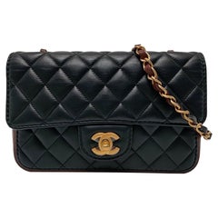 Chanel Classic Flap Rectangular Mini Negro y Borgoña Piel de cordero Oro Ha