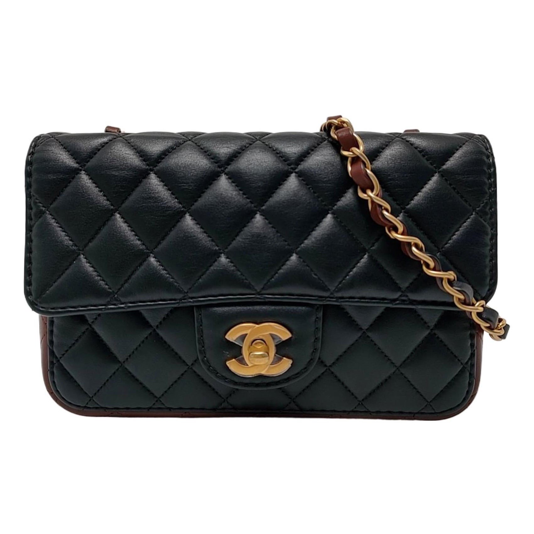 Chanel Classic Flap Rettangolare Mini in pelle di agnello nera e bordeaux Oro Ha in vendita