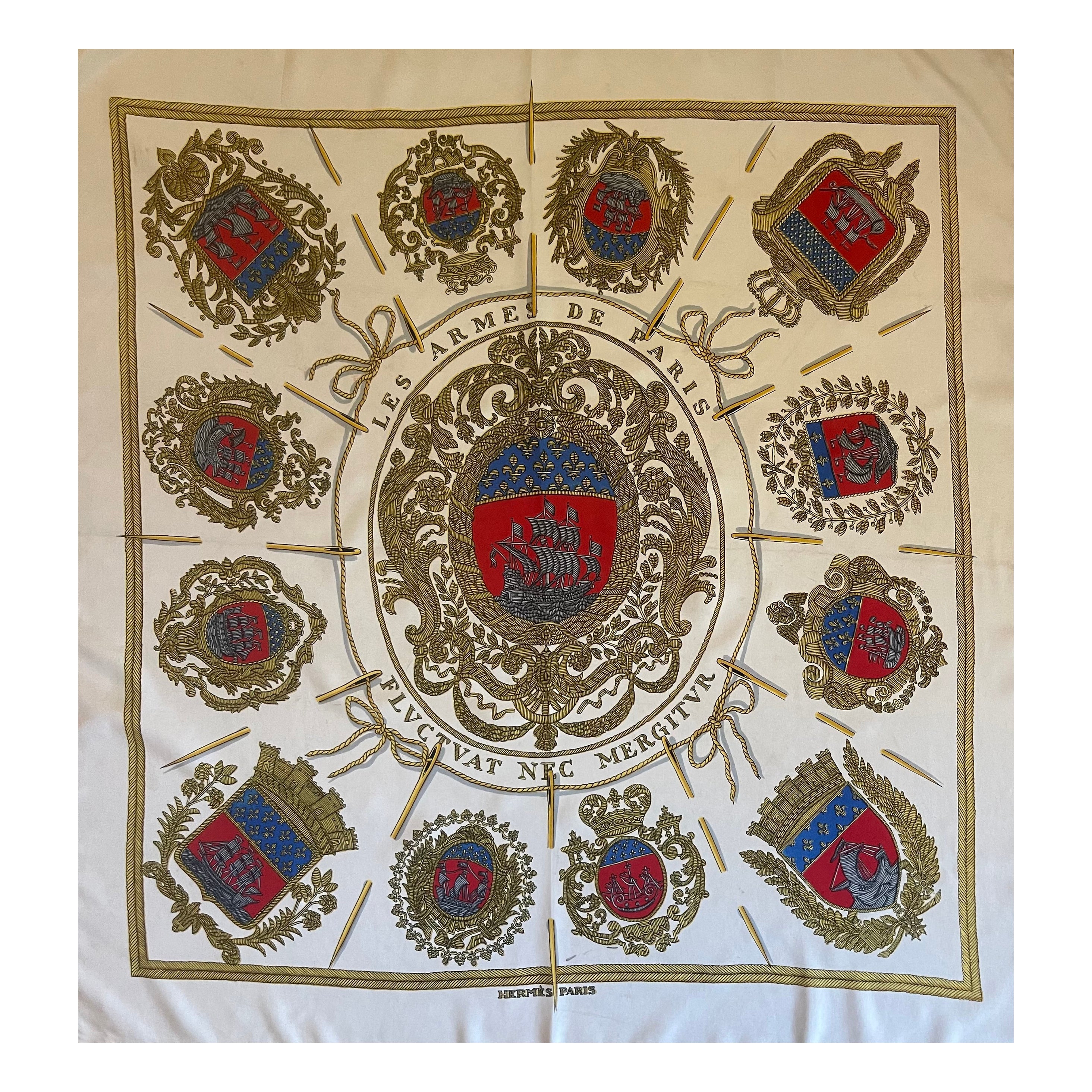 Hermès Seidenschal "Les Armes De Paris" 1954 im Angebot