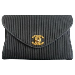 Pochette Chanel Negra